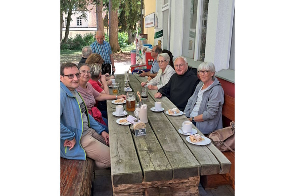Im Anschluss gemütliches Zusammensetzen im Biergarten