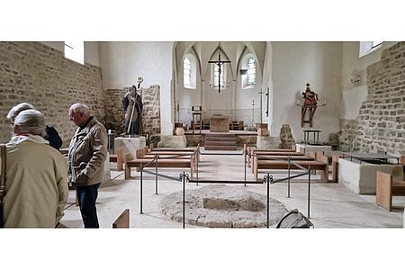 Blick in das Kirchenschiff